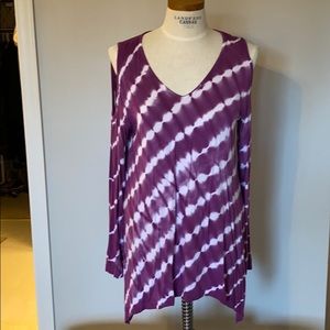 Long sleeve cold shoulder tunic